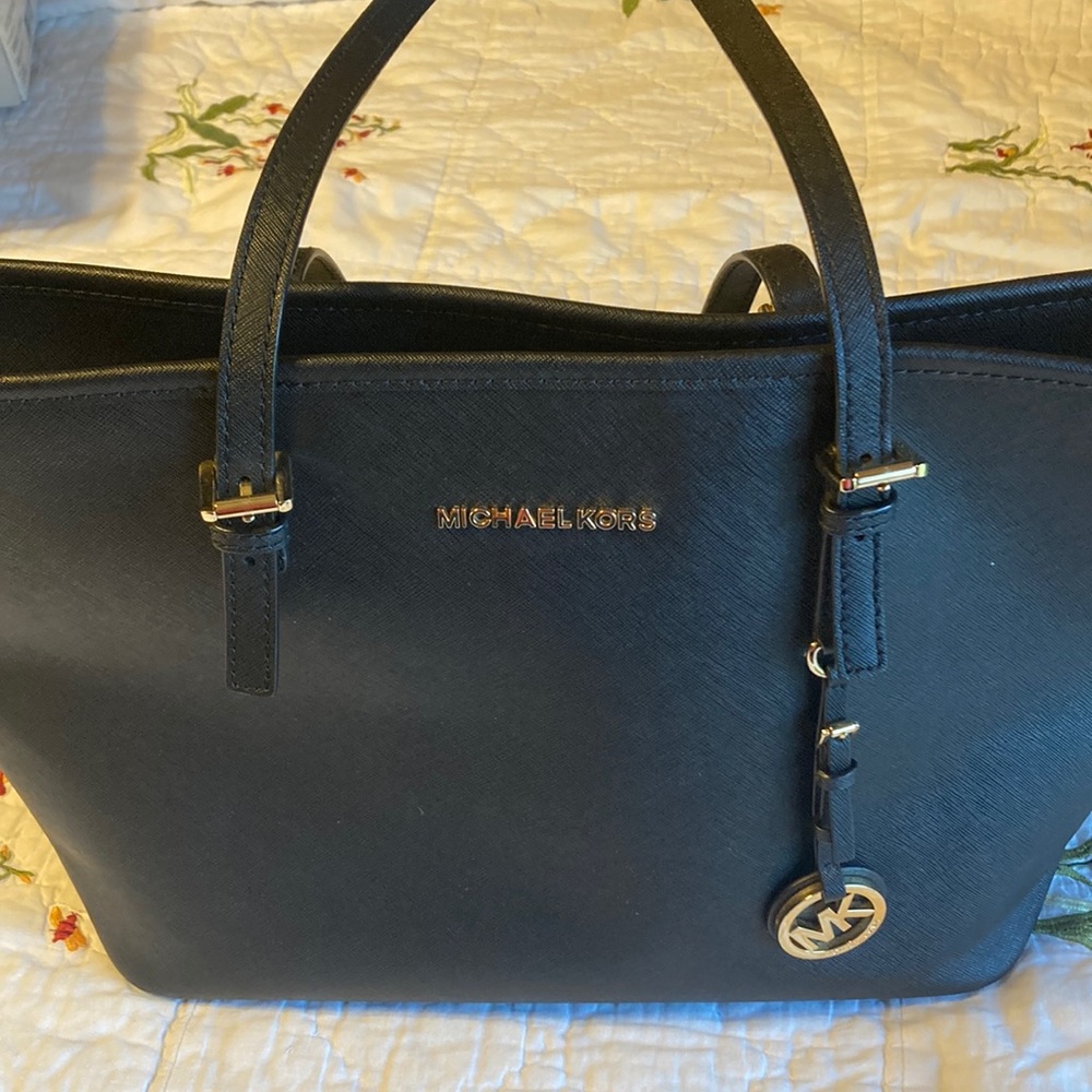 Michael Kors black purse like new large
